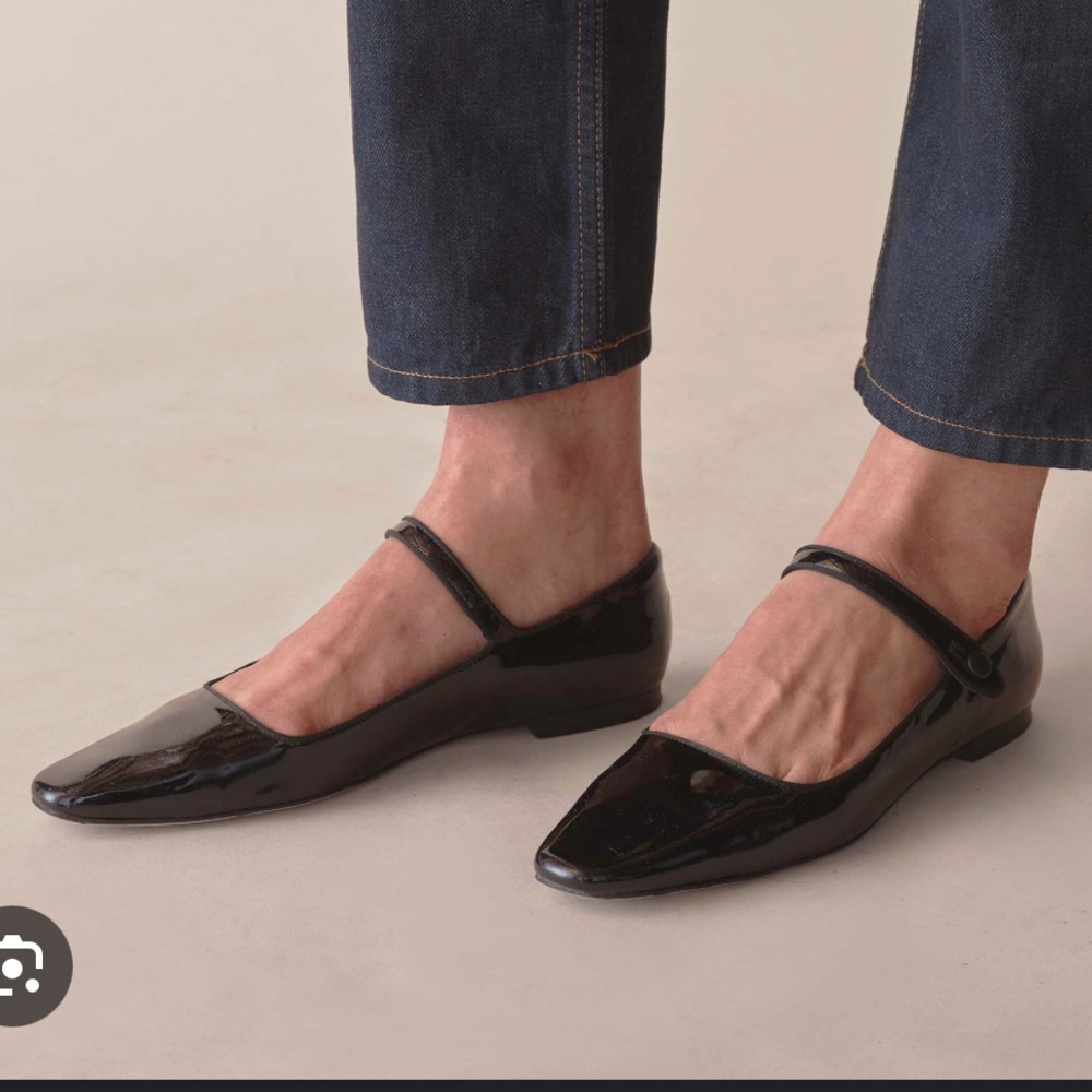 Doen Black Patent Leather Mary Jane Flats
